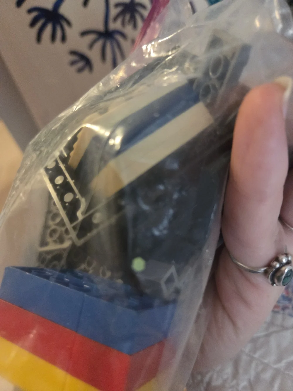 Random small bag of legos more since pictures